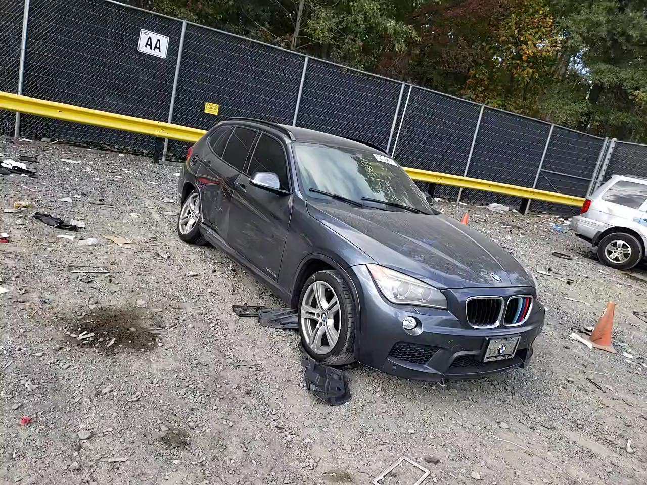 2013 BMW X1 XDRIVE3 WBAVM5C50DVV90284