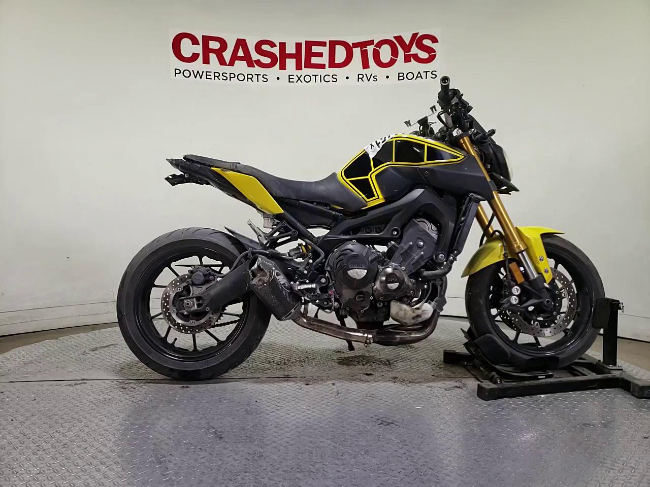 2015 YAMAHA FZ09 JYARN33E2FA007161