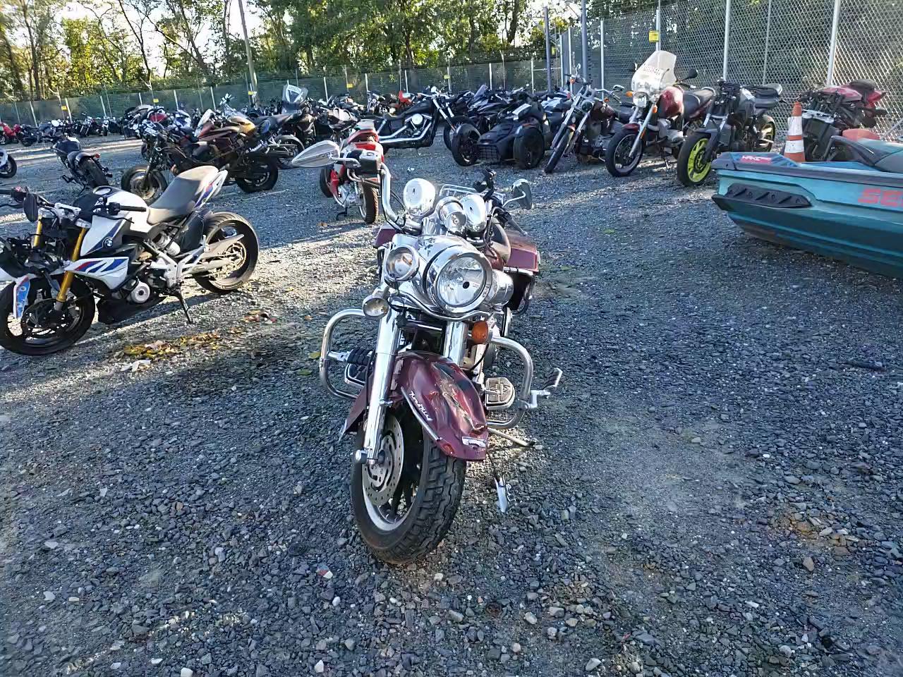 2000 HARLEY-DAVIDSON FLHRI 1HD1FBW14YY631389