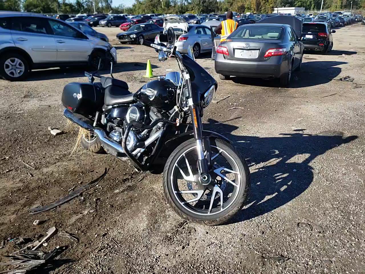 2018 HARLEY-DAVIDSON FLSB SPORT 1HD1YMJ29JC067554