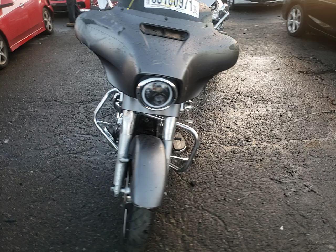 2016 HARLEY-DAVIDSON FLHXS STRE 1HD1KRM15GB666791
