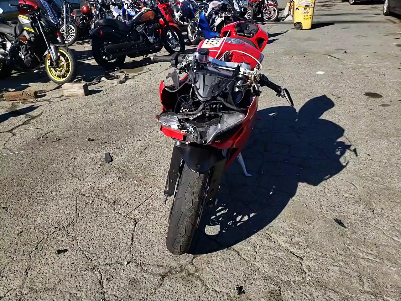 2015 DUCATI SUPERBIKE ZDM14BUW3FB024135