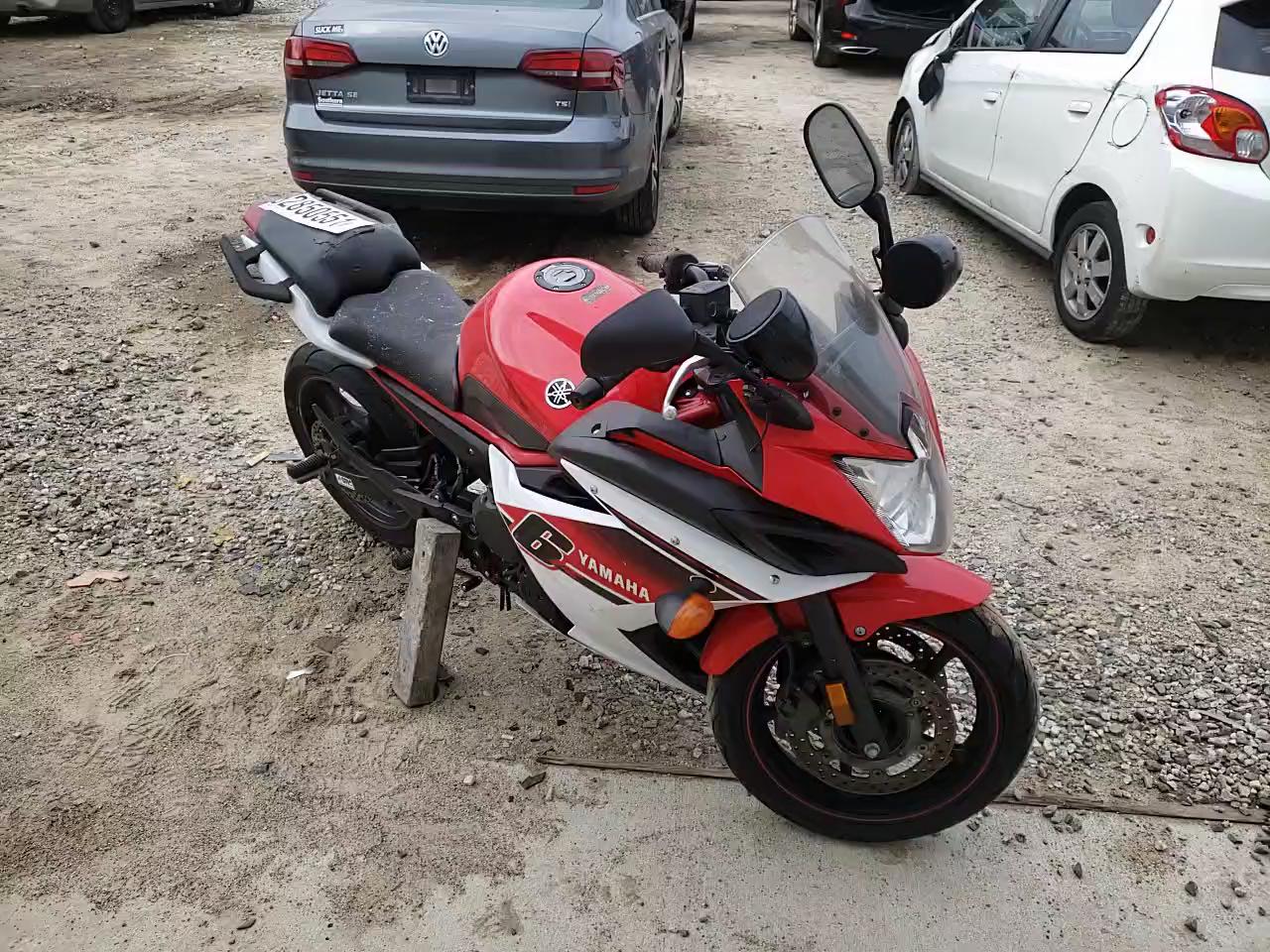 2014 YAMAHA FZ6 R JYARJ18E4EA012787