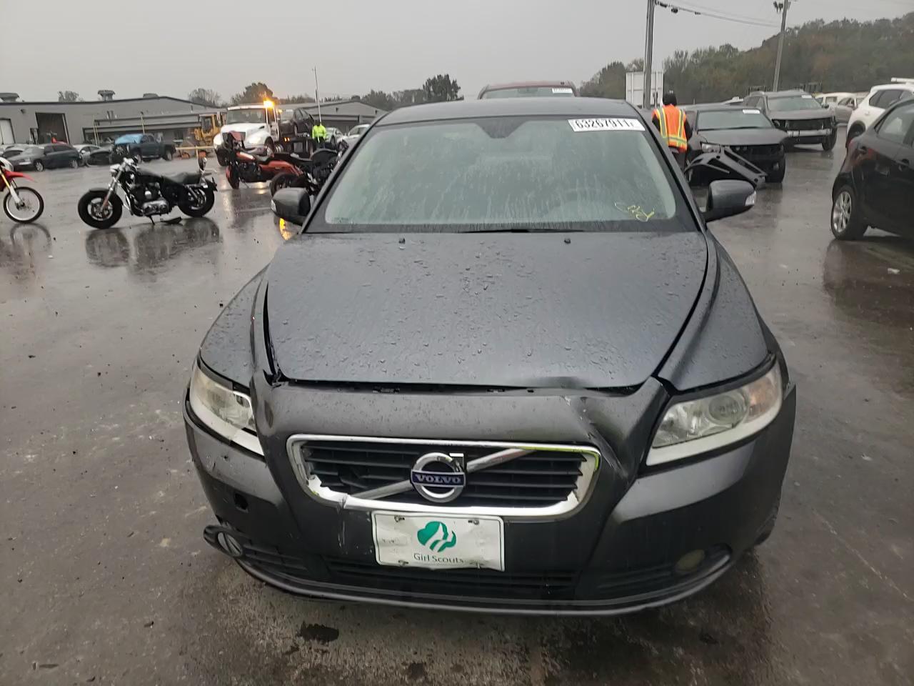 2011 VOLVO S40 T5 YV1672MS4B2544855