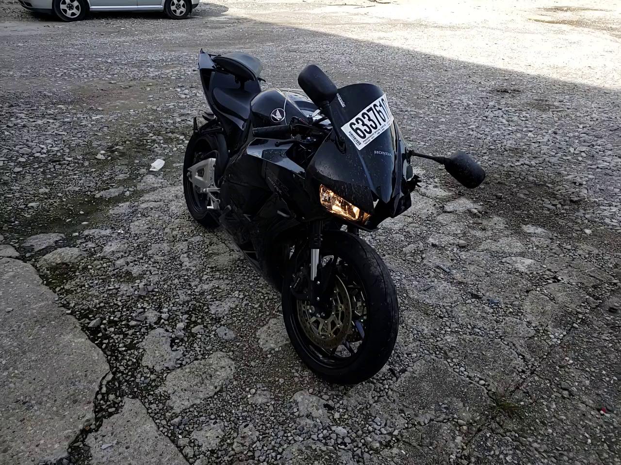 2015 HONDA CBR600 RR JH2PC4008FK800238