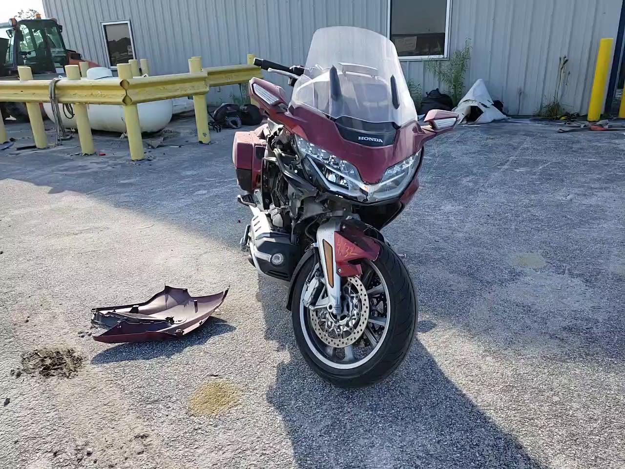 2018 HONDA GL1800 D JH2SC795XJK003072