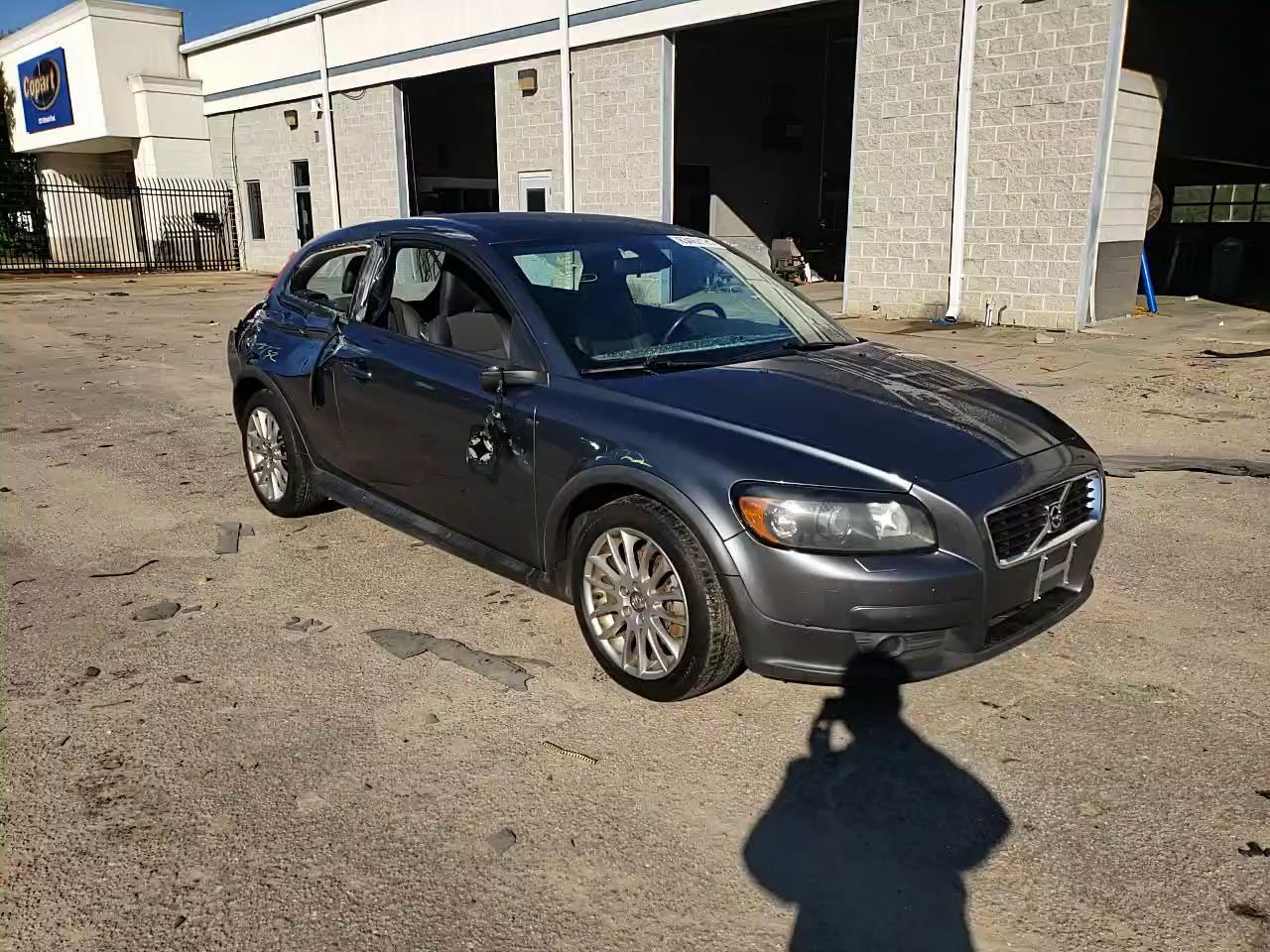 2010 VOLVO C30 T5 YV1672MK4A2179446