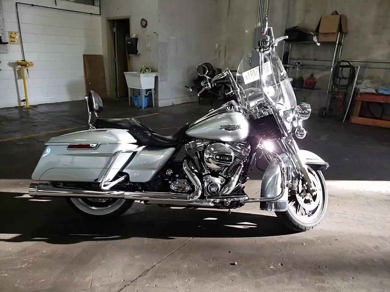 2014 HARLEY-DAVIDSON FLHR ROAD 1HD1FBM10EB665444