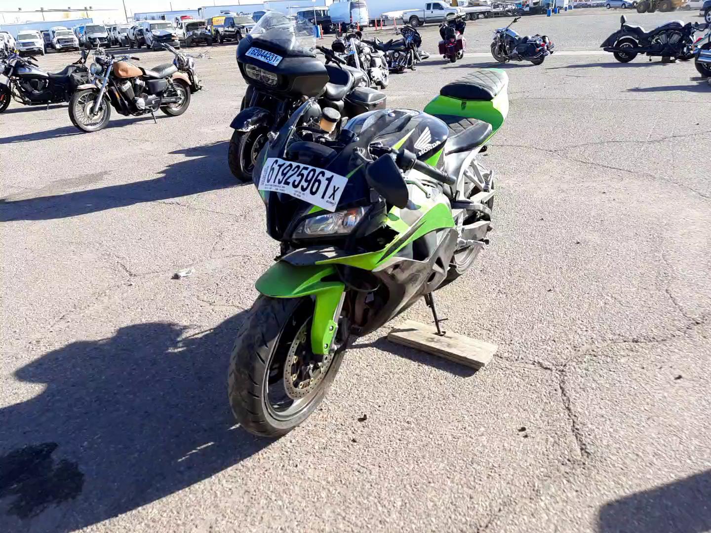 2009 HONDA CBR600 RR JH2PC400X9K204536
