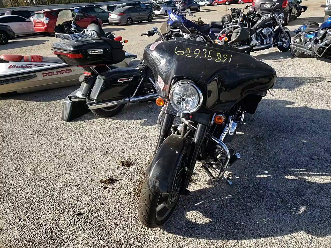 2010 HARLEY-DAVIDSON FLHX 1HD1KB414AB671494