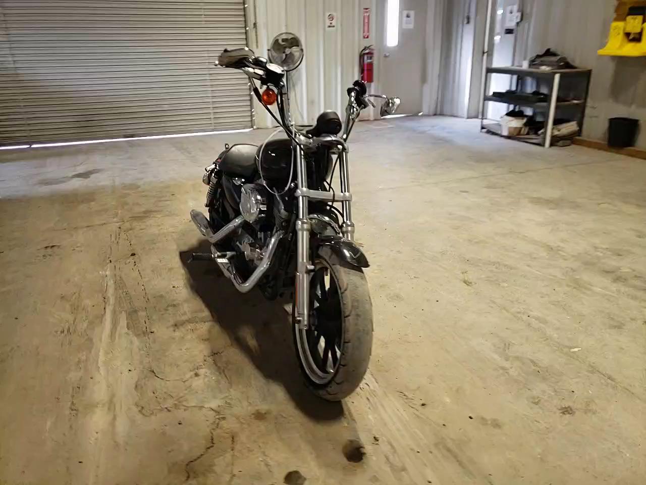 2011 HARLEY-DAVIDSON XL883 L 1HD4CR218BC437845