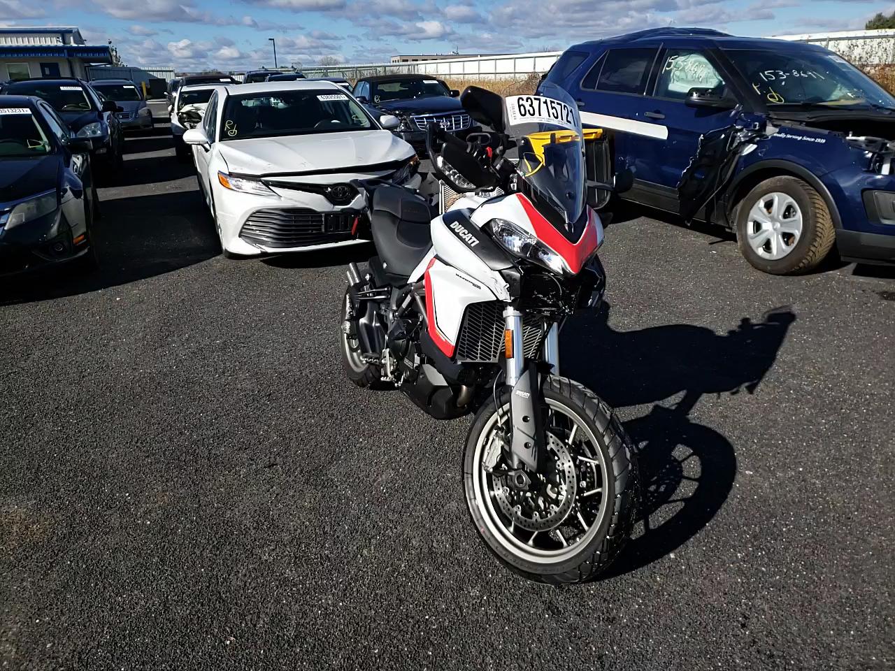 2017 DUCATI MULTISTRAD ZDMAAEDT8HB019077