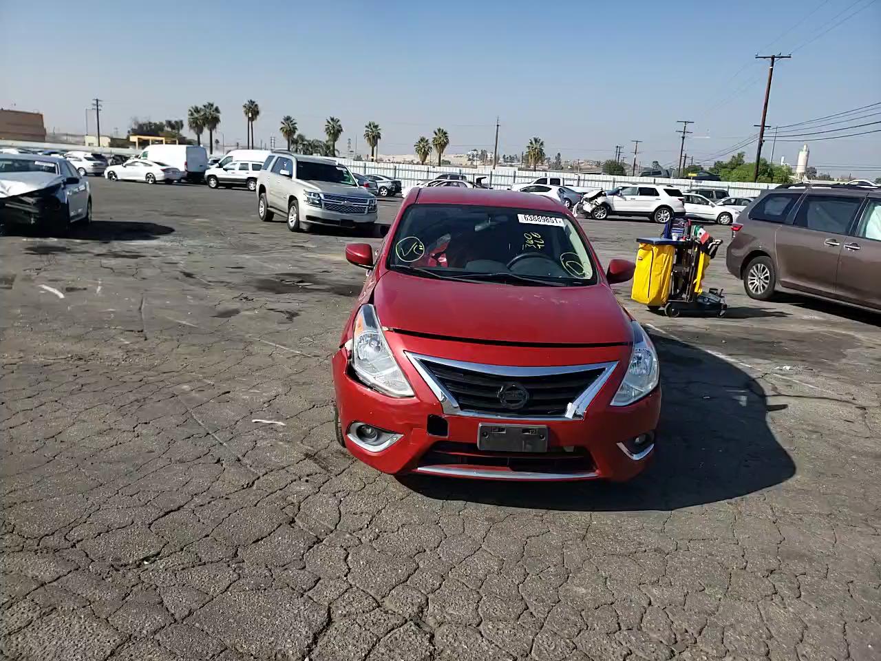2015 NISSAN VERSA S/S 3N1CN7AP0FL804283
