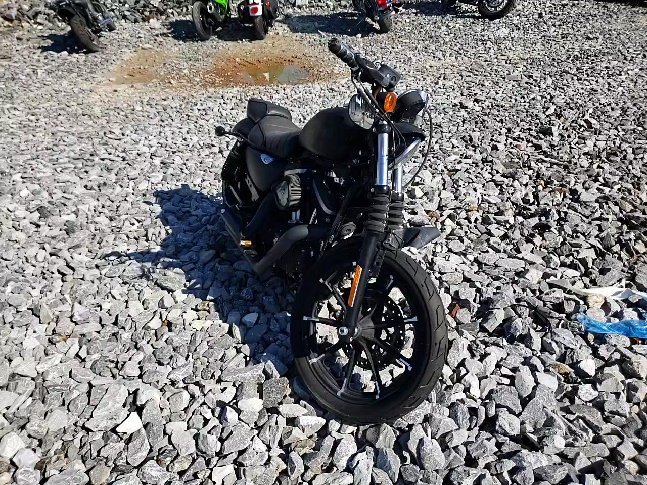 2018 HARLEY-DAVIDSON XL883 IRON 1HD4LE219JC419247