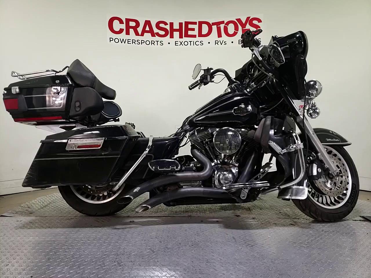 2009 HARLEY-DAVIDSON FLHTCU 1HD1FC4199Y670182