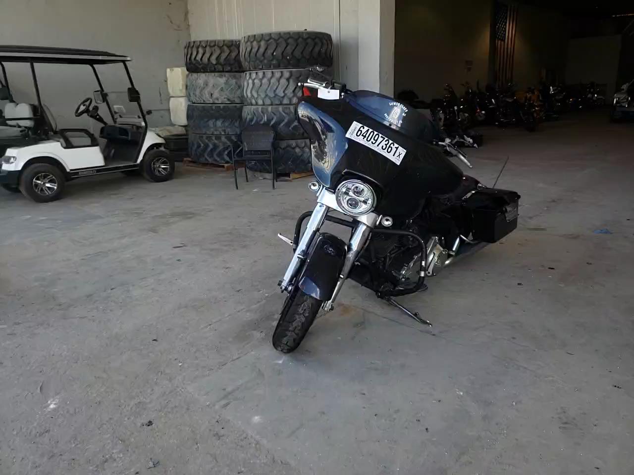 2009 HARLEY-DAVIDSON FLHX 1HD1KB41X9Y638640