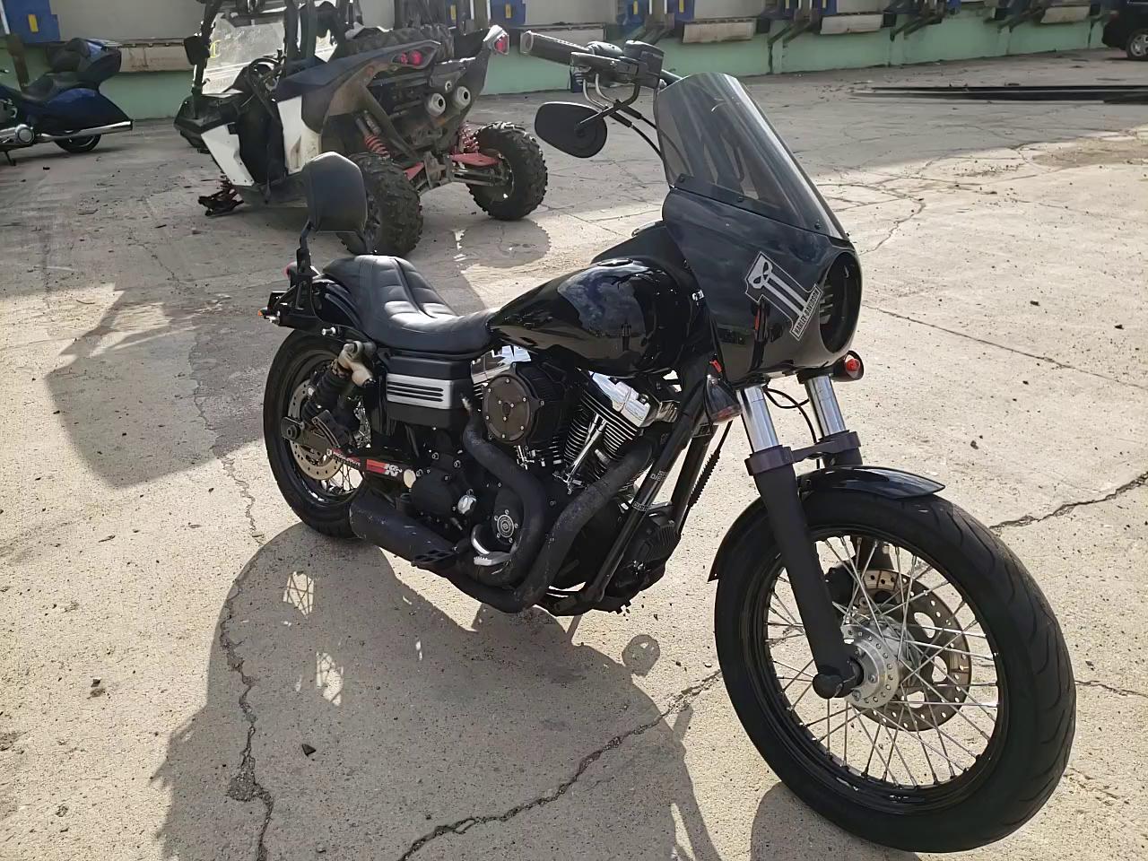 2011 HARLEY-DAVIDSON FXDB 1HD1GX413BC300790