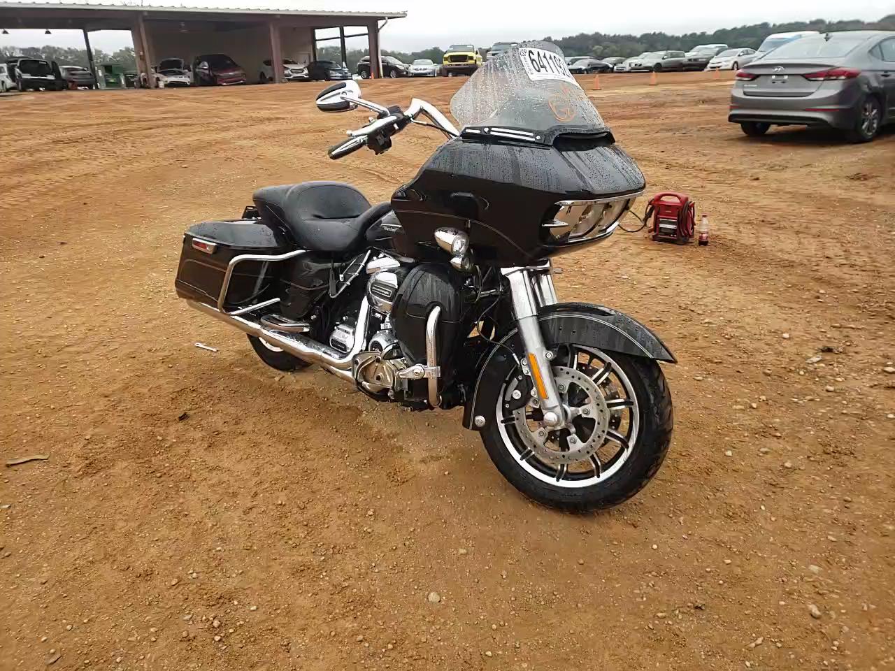 2017 HARLEY-DAVIDSON FLTRU 1HD1KGD11HB634779