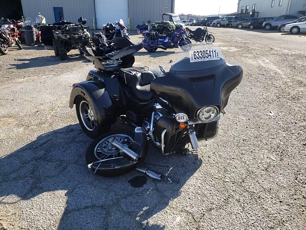 2020 HARLEY-DAVIDSON FLHTCUTG 1HD1MAF17LB852688