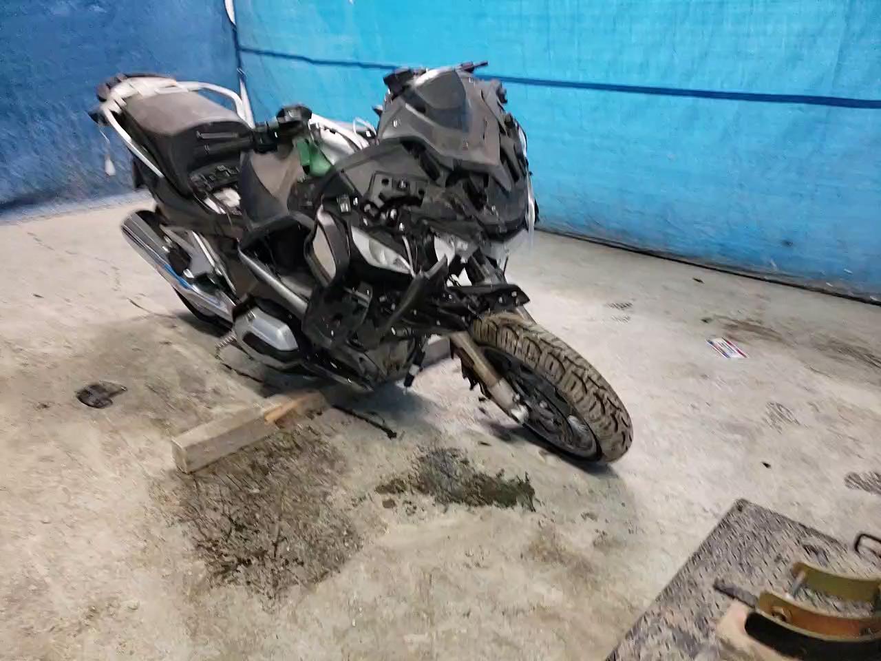 2014 BMW R1200 RT WB10A1305EZ190876