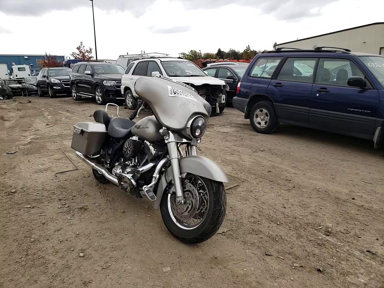 2007 HARLEY-DAVIDSON FLHX 1HD1KB4177Y621176