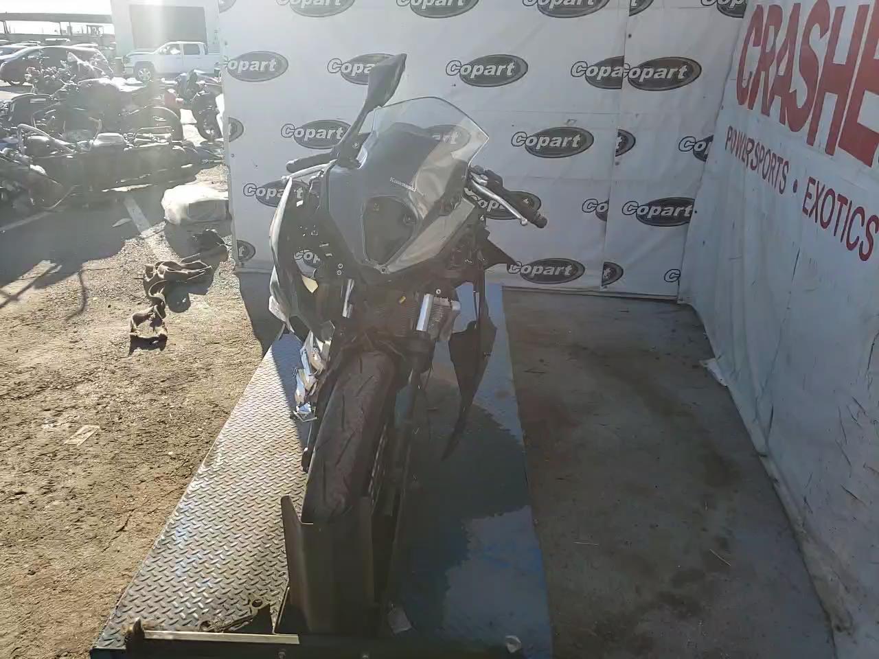 2021 KAWASAKI EX650 ML5EXEM18MDA34409