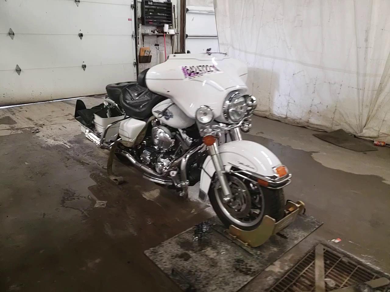 2005 HARLEY-DAVIDSON FLHTCUI 1HD1FCW185Y646253