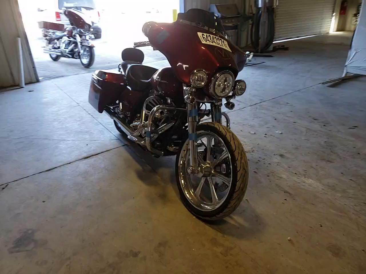 2009 HARLEY-DAVIDSON FLHX 1HD1KB4119Y611438