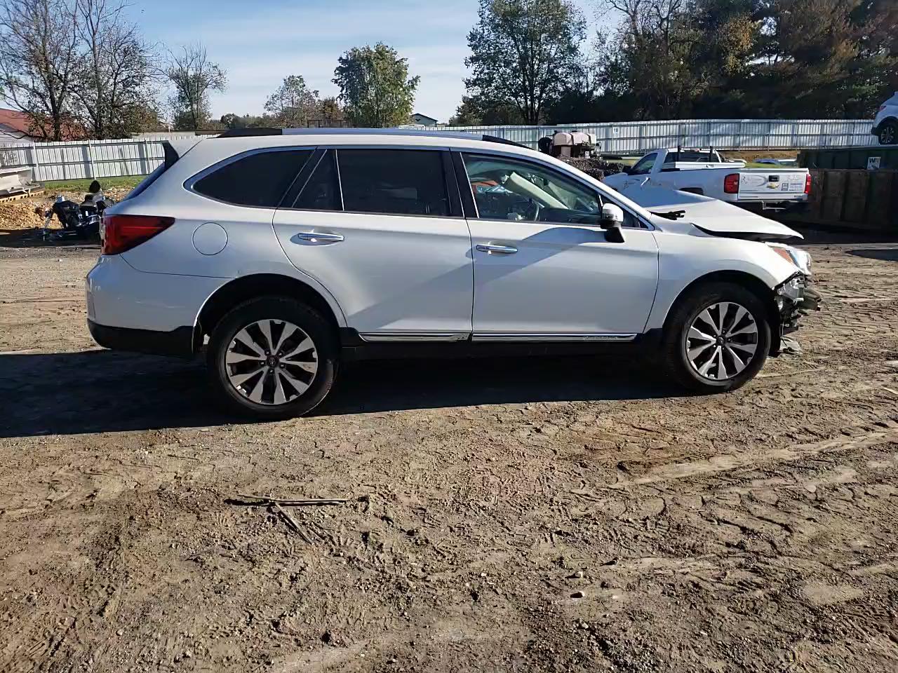 2017 SUBARU OUTBACK TO 4S4BSETC6H3382465