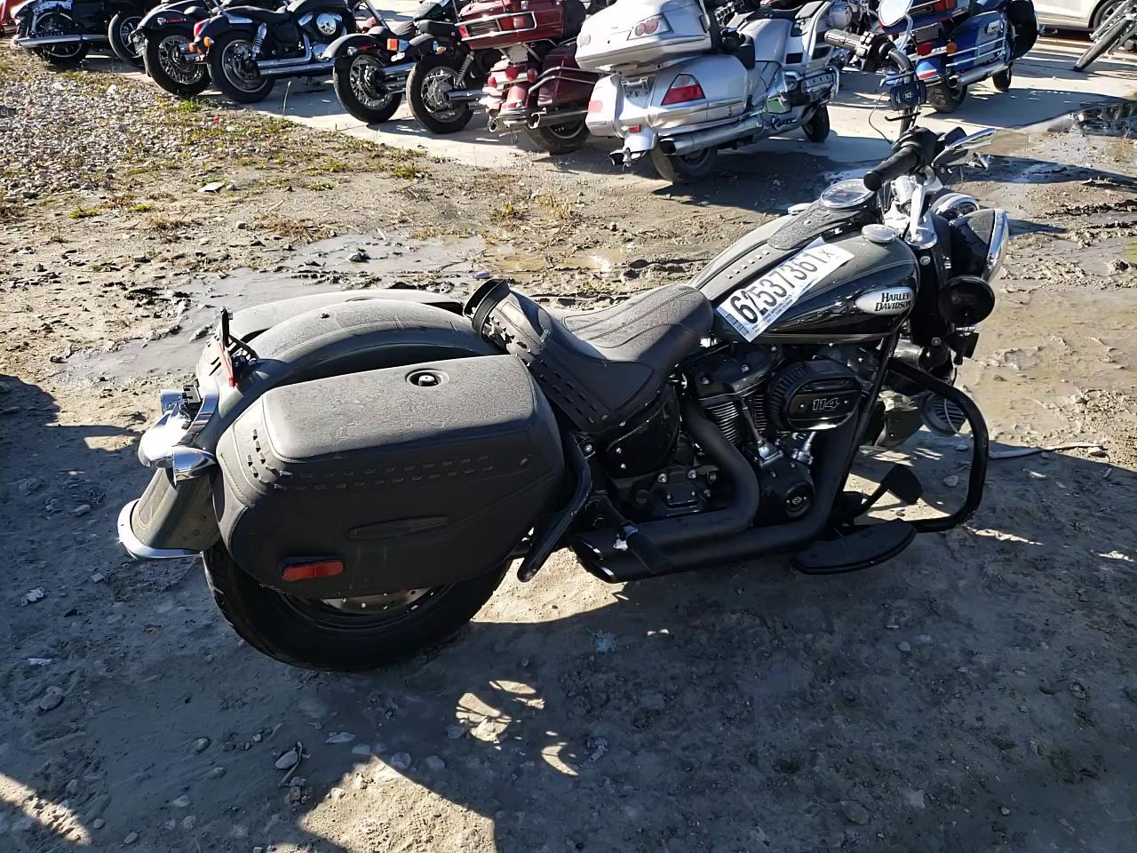 2021 HARLEY-DAVIDSON FLHCS 1HD1YBK15MB035401