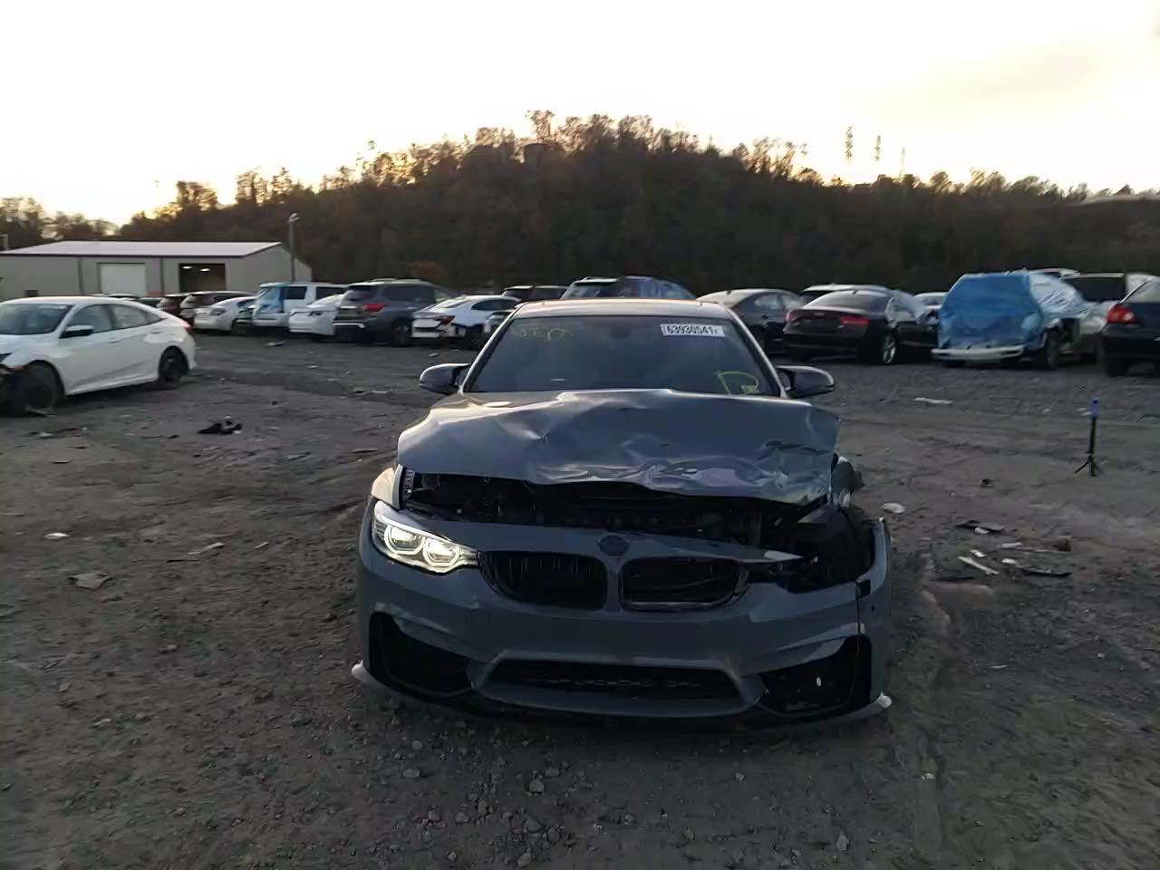 2015 BMW M4 WBS3R9C59FK332751