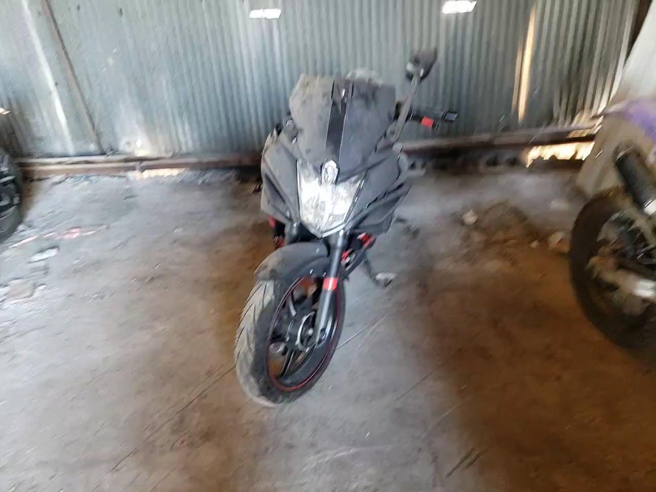 2013 YAMAHA FZ6 R JYARJ18E6DA011154