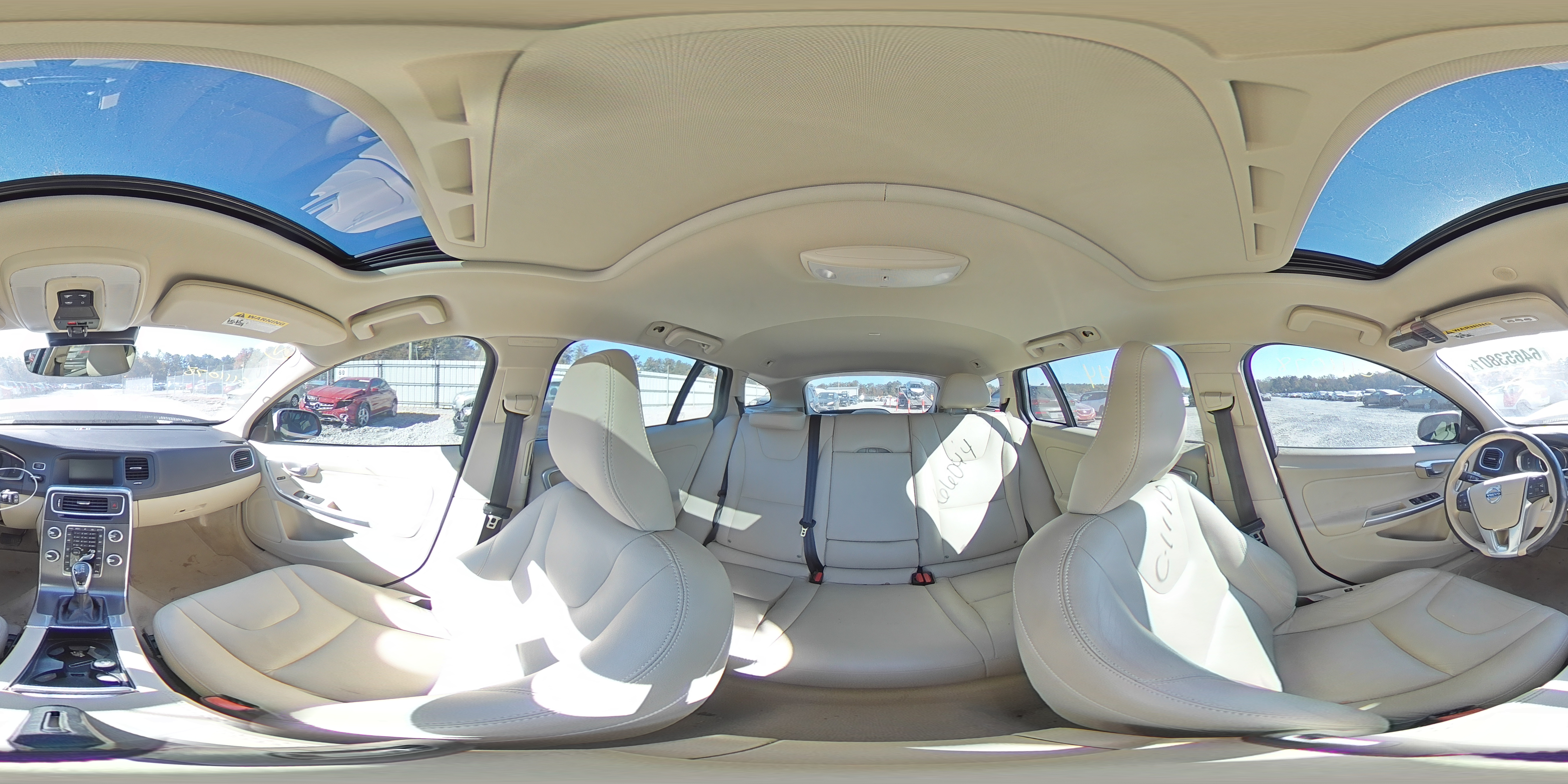 2015 VOLVO V60 PREMIE YV140MEKXF1244870