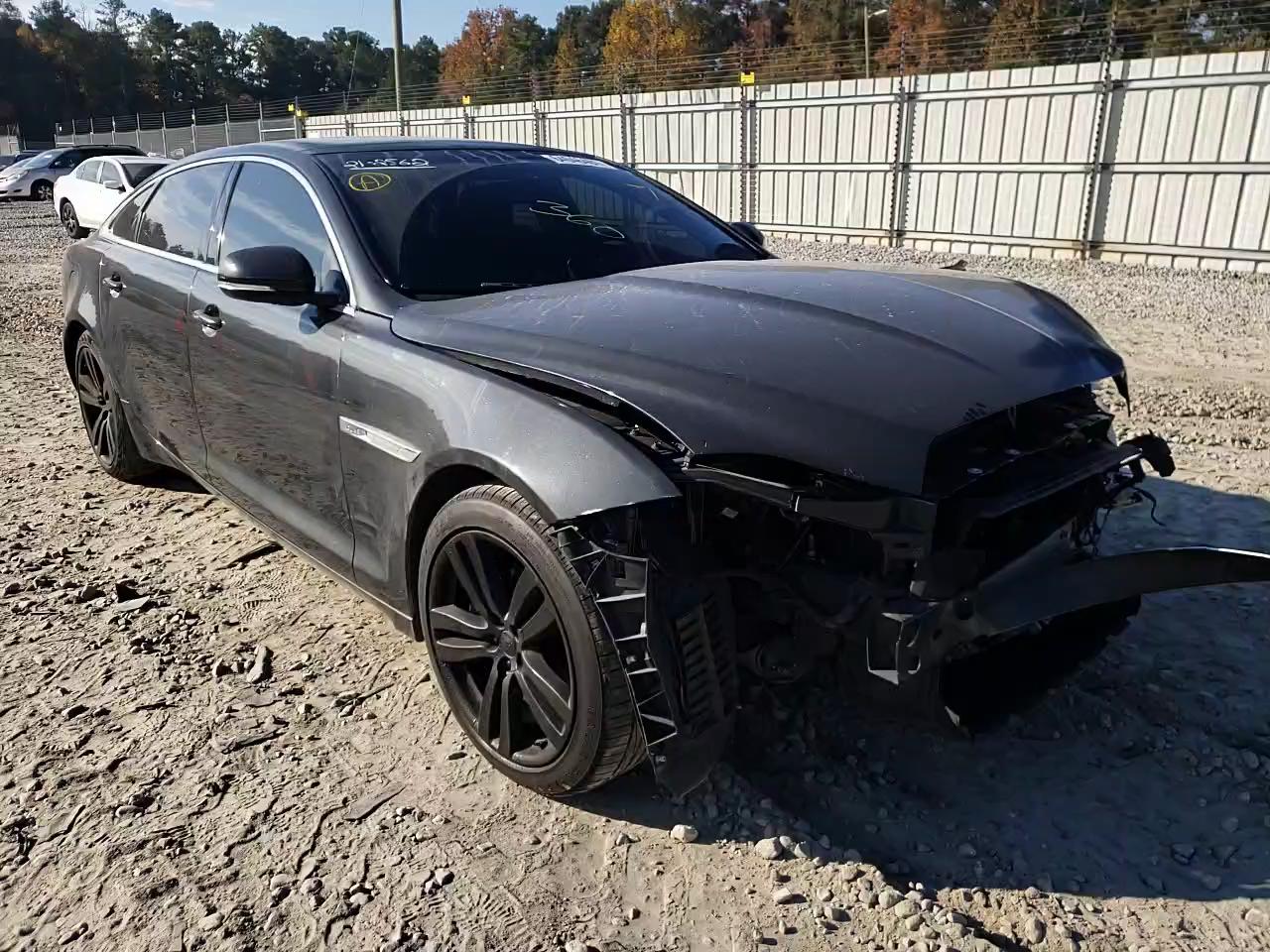 2011 JAGUAR XJL SAJWA2GB4BLV12177