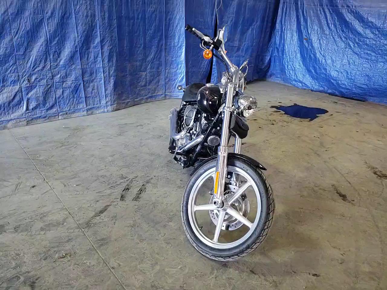 2009 HARLEY-DAVIDSON FXCWC 1HD1JK5169Y068363