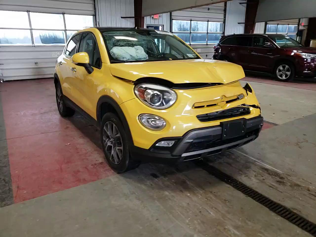 2016 FIAT 500X TREKK ZFBCFYCT0GP390151