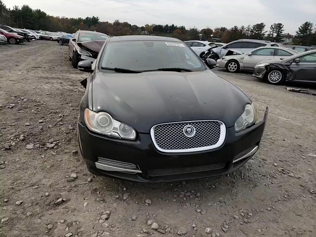 2010 JAGUAR XF LUXURY SAJWA0FA3AHR53801