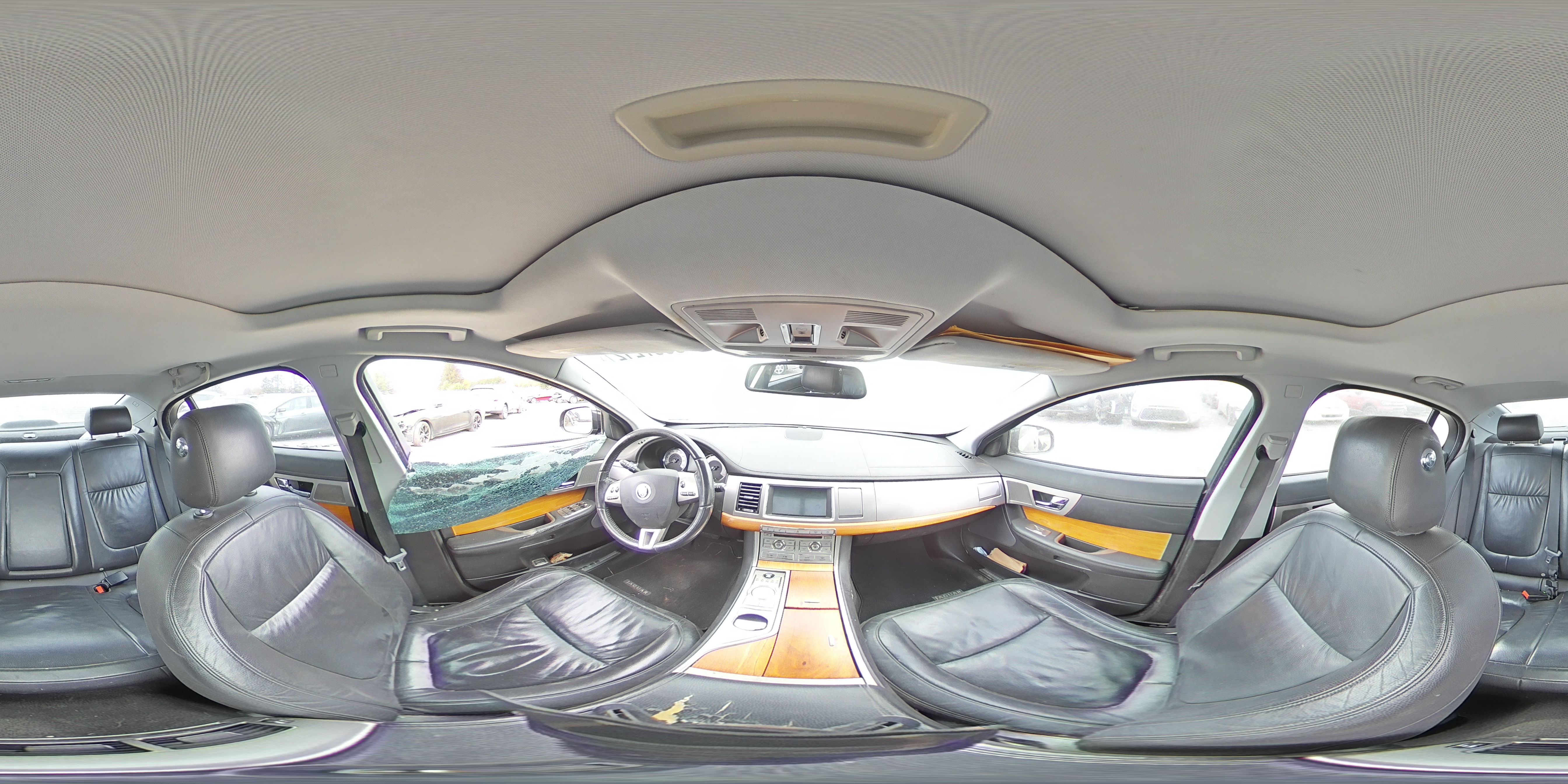 2010 JAGUAR XF LUXURY SAJWA0FA3AHR53801