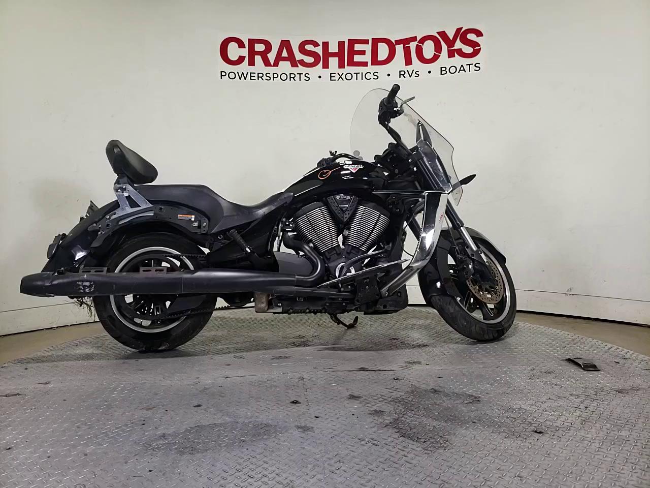 2014 VICTORY MOTORCYCLES CROSS ROAD 5VPBA36N7E3030503