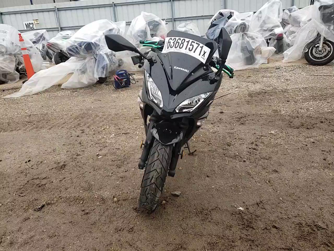 2017 KAWASAKI EX650 J JKAEXEJ18HDA01081