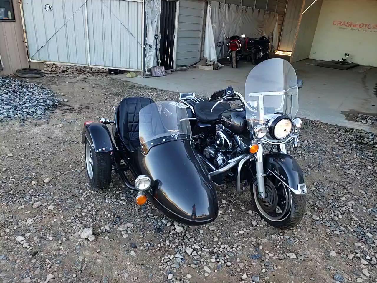 2005 HARLEY-DAVIDSON FLHRI 1HD1FBW1X5Y633689