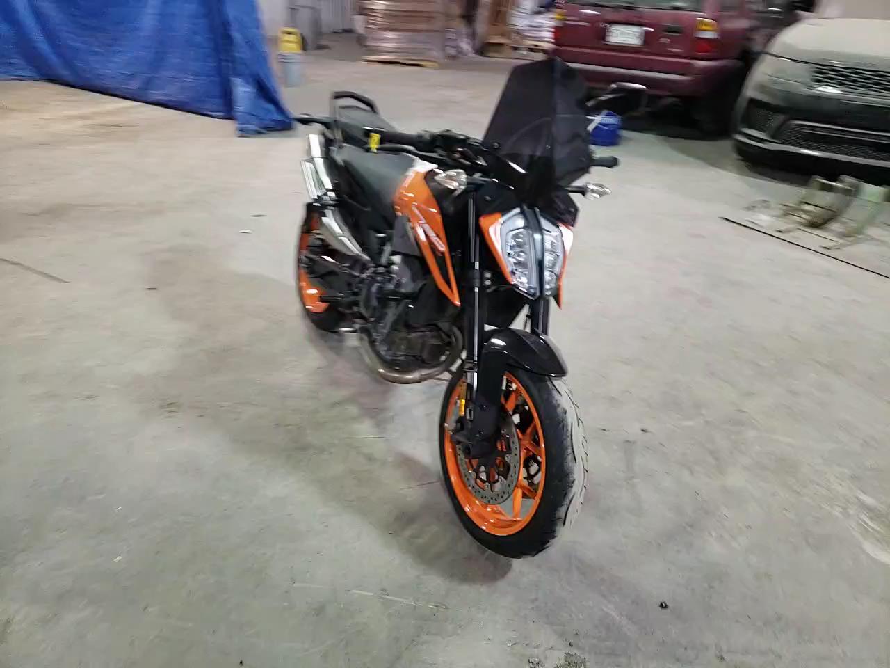 2020 KTM 790 DUKE VBKTU6407LM779035