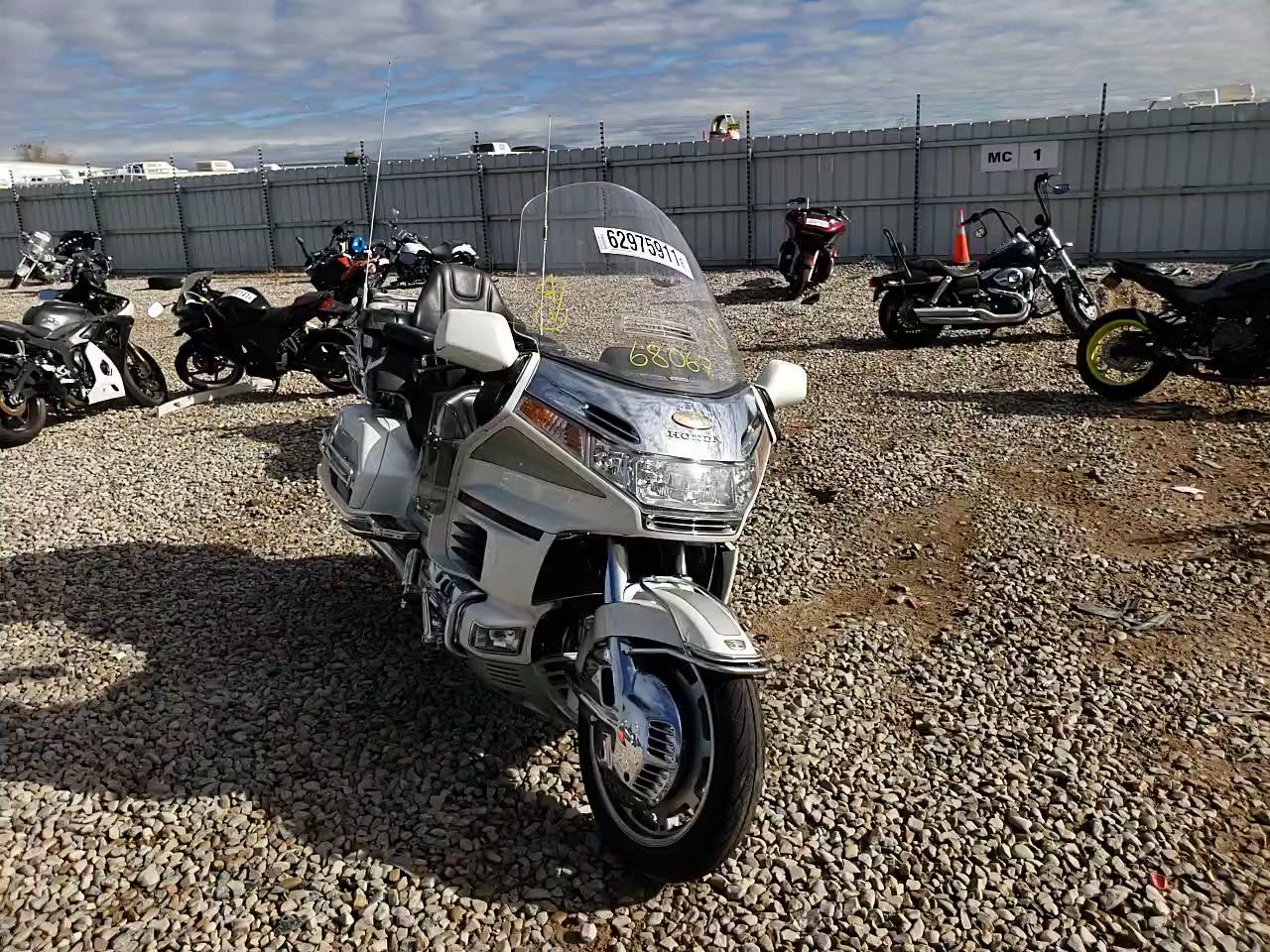 2000 HONDA GL1500 SE1 1HFSC2235YA201522