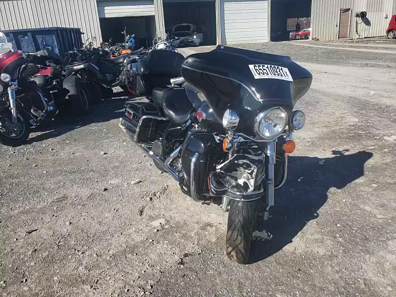 2006 HARLEY-DAVIDSON FLHTCUI 1HD1FCW146Y651404