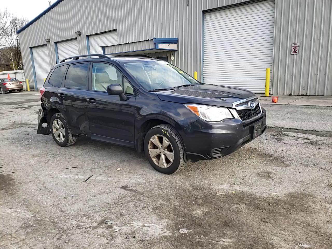 2016 SUBARU FORESTER JF2SJADC5GH513435