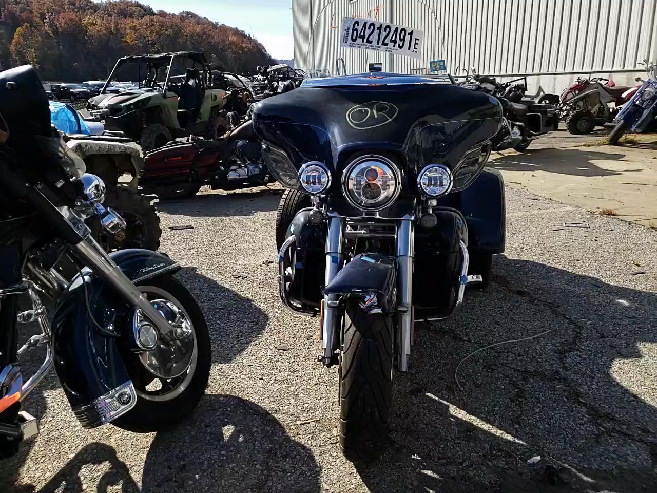 2013 HARLEY-DAVIDSON FLHTCUTG T 1HD1MAM19DB852230