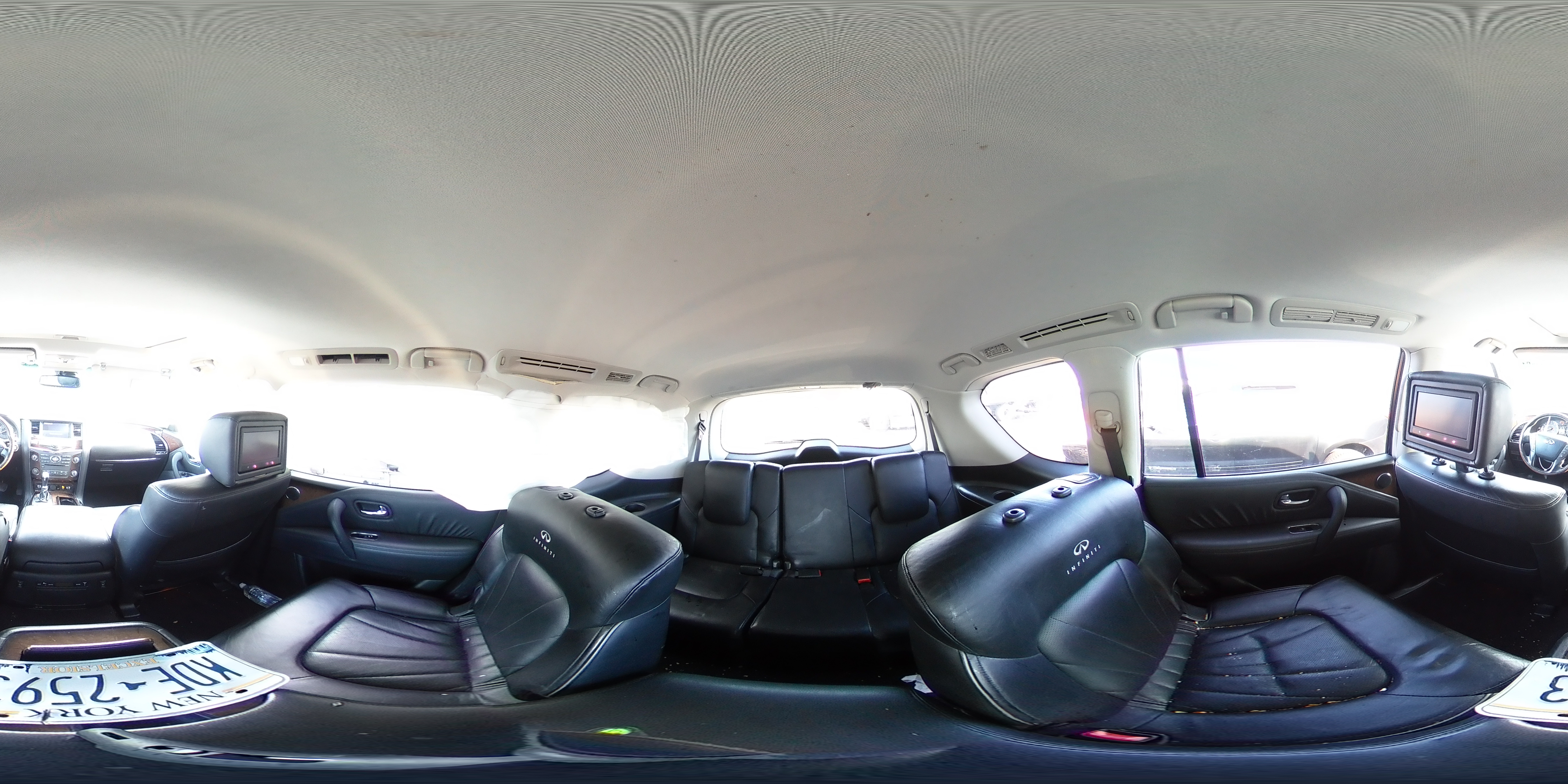 2011 INFINITI QX56 JN8AZ2NE4B9000094