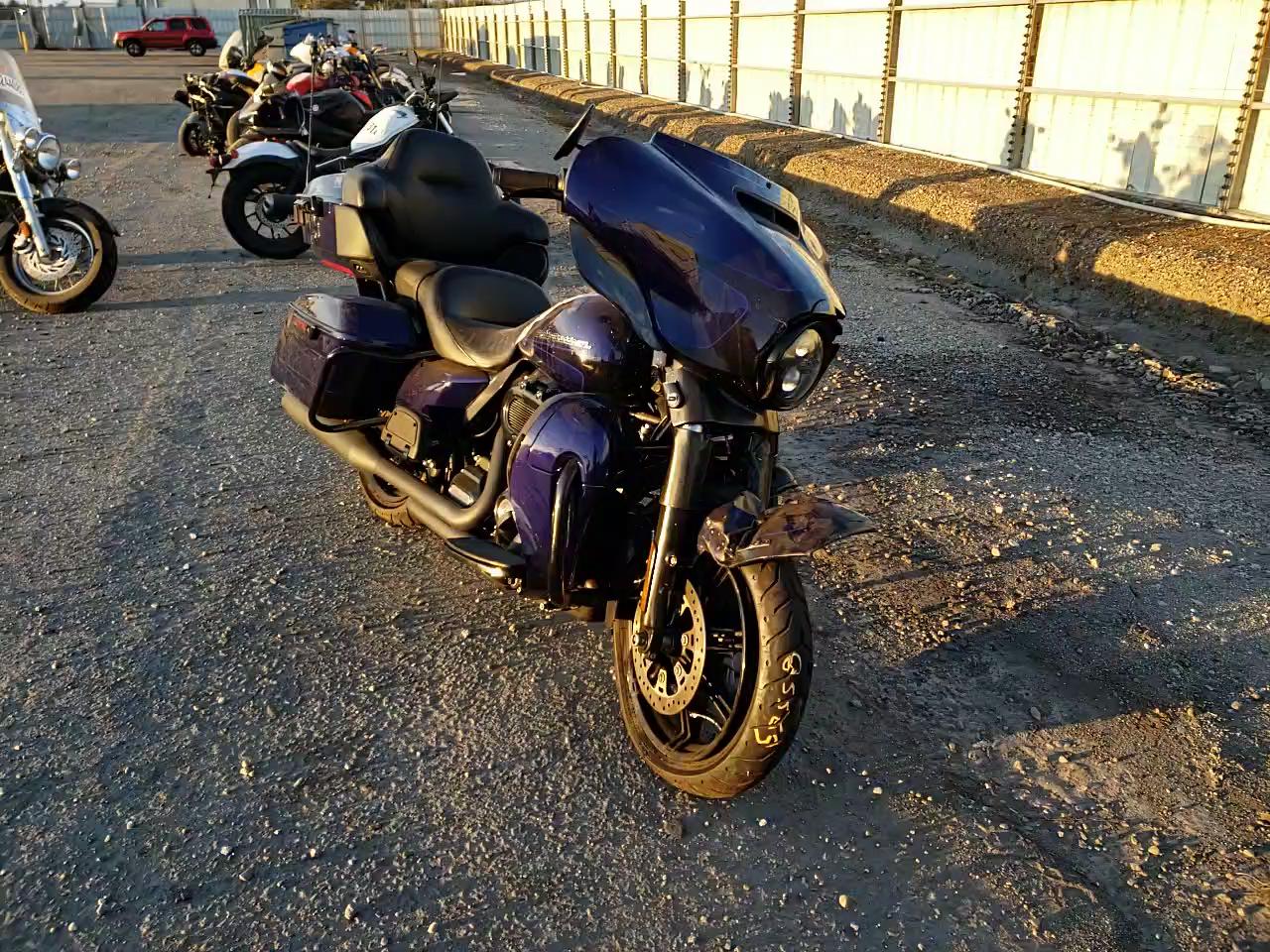 2020 HARLEY-DAVIDSON FLHTK 1HD1KEF28LB671895