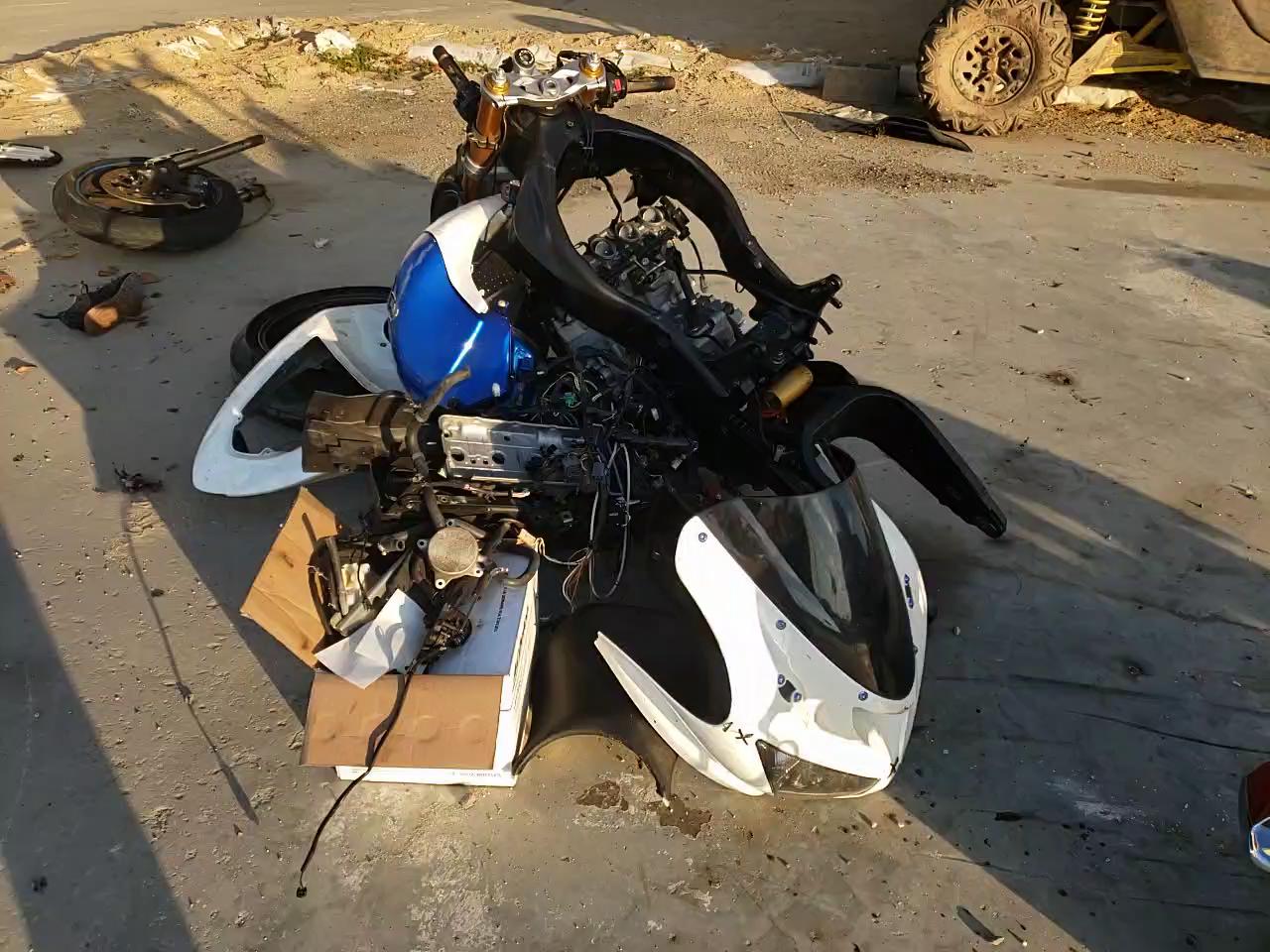 2005 KAWASAKI ZX636 C1 JKBZXJC1X5A012757