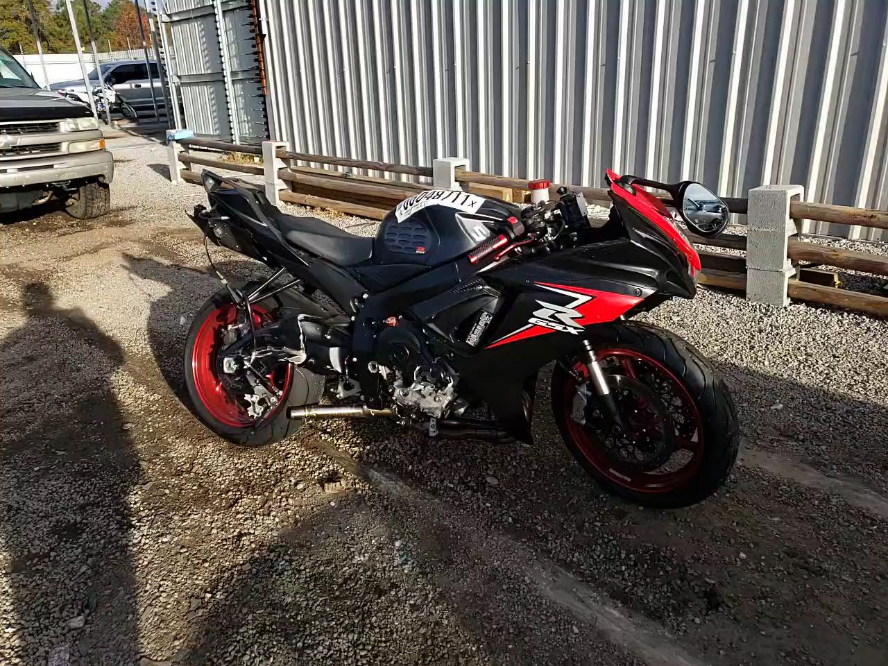 2017 SUZUKI GSX-R600 JS1GN7FA5H2101229